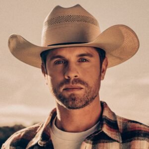Dustin Lynch